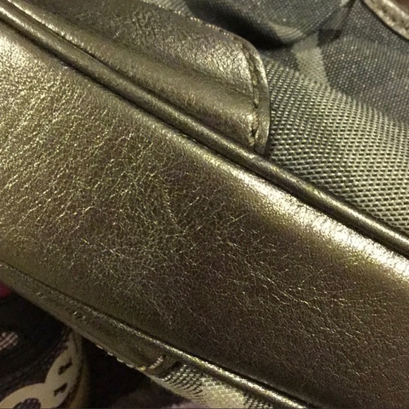 Medium size Burberry bag, grey and silver - Picture 6 of 6